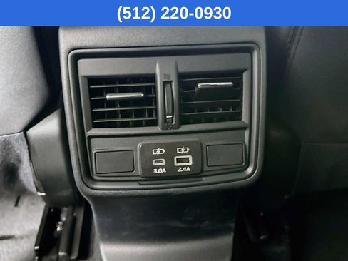 Used 2026 Subaru Outback Premium AWD/4WD image 32