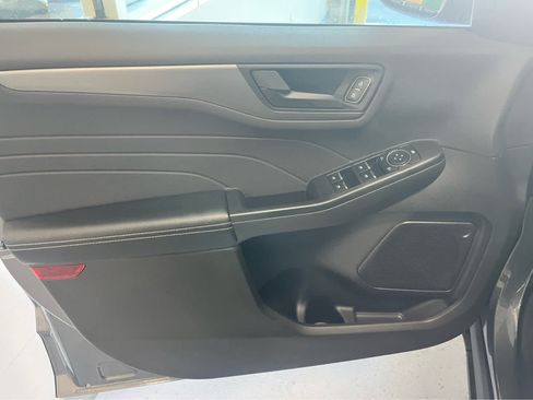 Used 2024 Ford Escape Active AWD/4WD image 18