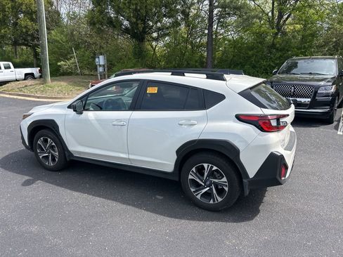 Used 2024 Subaru Crosstrek 2.0i Premium image 7