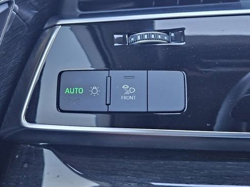 Used 2022 Audi Q7 2.0T Premium w/ Convenience Package image 24