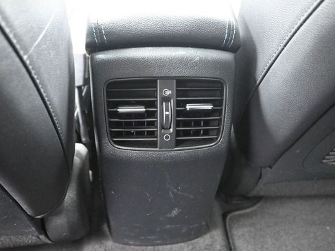 Used 2022 Kia Niro EX Premium image 31