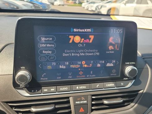 Certified 2021 Nissan Altima 2.5 SV w/ SV Premium Package FWD image 24