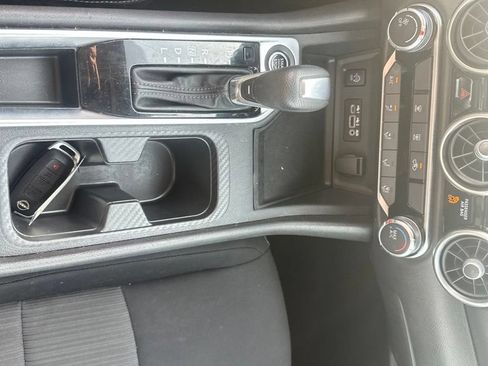 Used 2024 Nissan Sentra SV FWD image 20