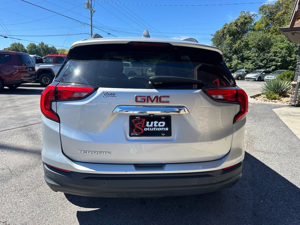 Used 2019 GMC Terrain SLE w/ Driver Convenience Package FWD image 5