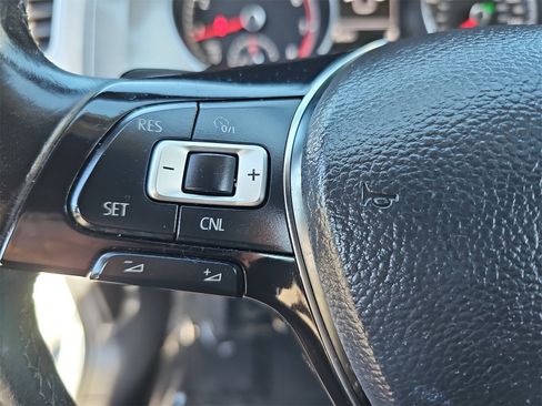 Used 2017 Volkswagen Golf Wolfsburg Edition image 15