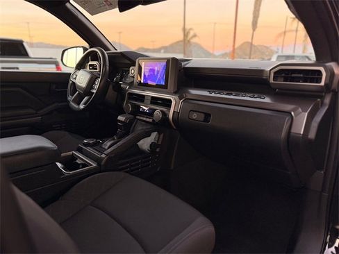 Used 2025 Toyota Tacoma SR5 image 21