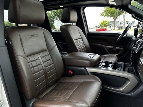 Used 2023 Nissan Titan Platinum Reserve w/ Moonroof Package RWD image 27
