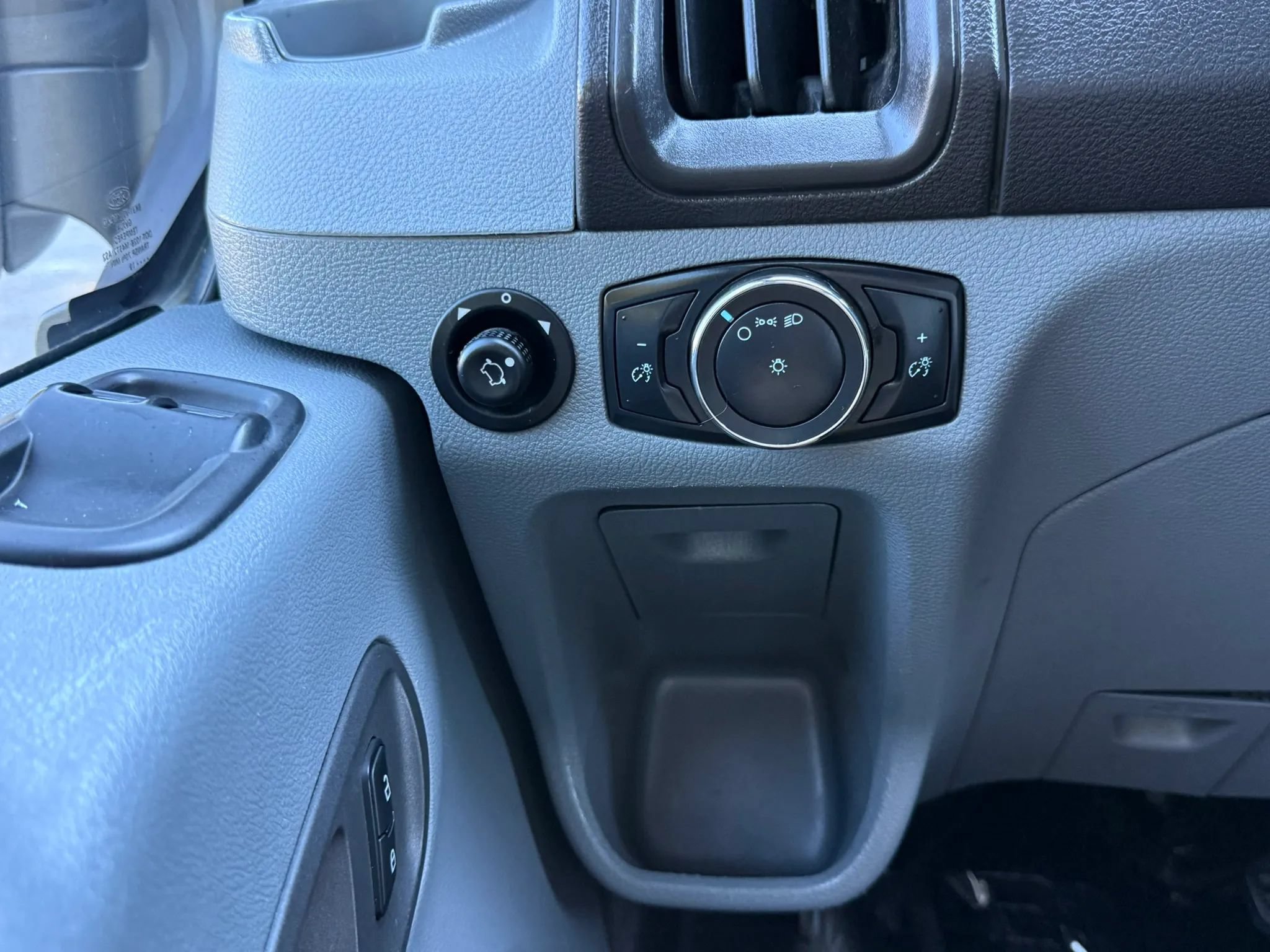 Used 2019 Ford Transit 250 148 Medium Roof w/ Interior Upgrade Package RWD image 18