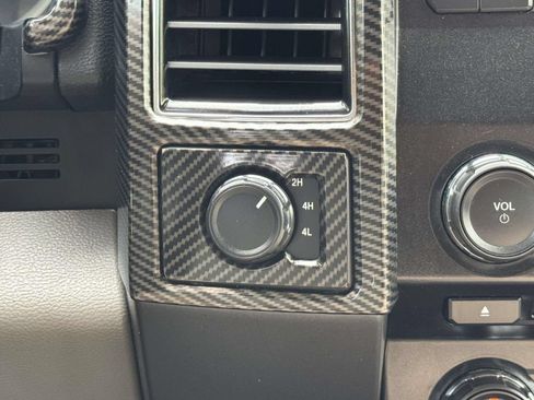 Used 2018 Ford F150 XLT AWD/4WD image 6