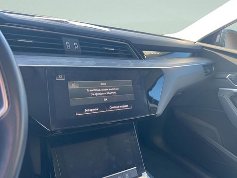 Used 2021 Audi e-tron Premium w/ Convenience Plus Package AWD/4WD image 24