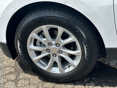Used 2020 Chevrolet Equinox LS w/ LPO, Cargo Package FWD image 12