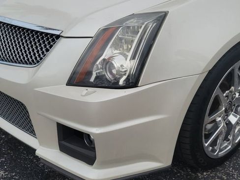 Used 2011 Cadillac CTS V RWD image 16
