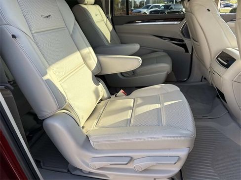 Used 2025 Cadillac Escalade ESV Premium Luxury Platinum w/ LPO, Radiant Package image 11