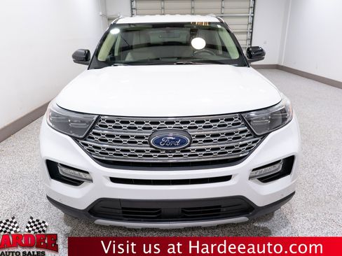 Used 2022 Ford Explorer Limited w/ Equipment Group 301A image 7