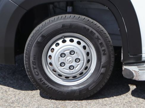 Used 2025 RAM ProMaster 2500 w/ U-Haul Equipment Group FWD image 36