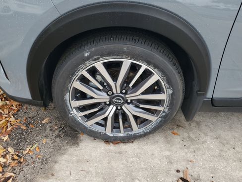 Certified 2023 Nissan Kicks SV image 5