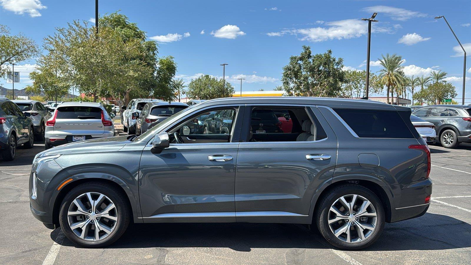 Used 2021 Hyundai Palisade Limited AWD/4WD image 3