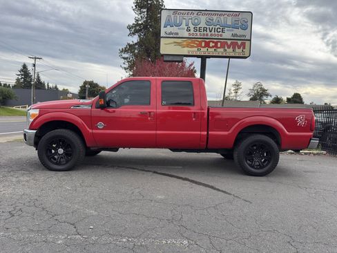 Used 2011 Ford F250 Lariat image 15