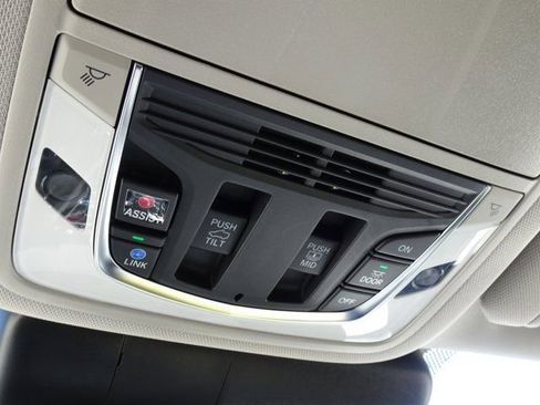 Used 2024 Acura RDX SH-AWD w/ Technology Package image 25