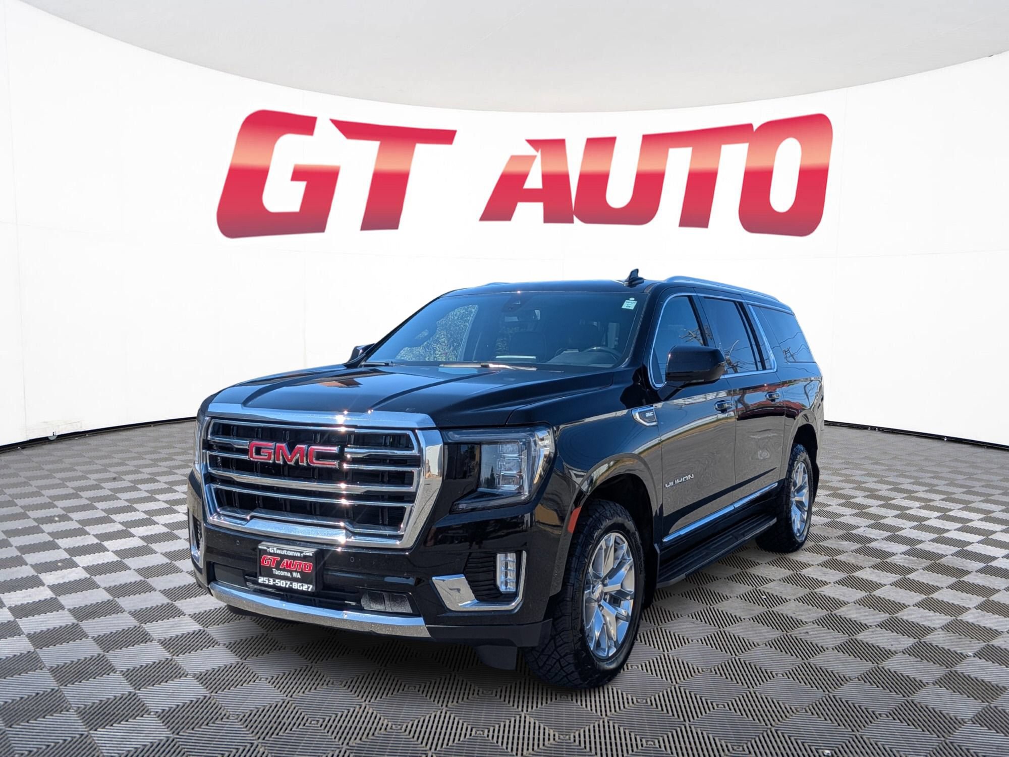 Used 2022 GMC Yukon XL SLT AWD/4WD image 2