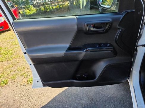 Used 2021 Toyota Tacoma SR image 25