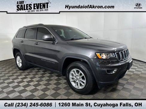 Used 2020 Jeep Grand Cherokee Laredo image 1