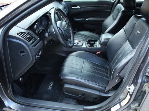 Used 2016 Chrysler 300 S AWD/4WD image 16