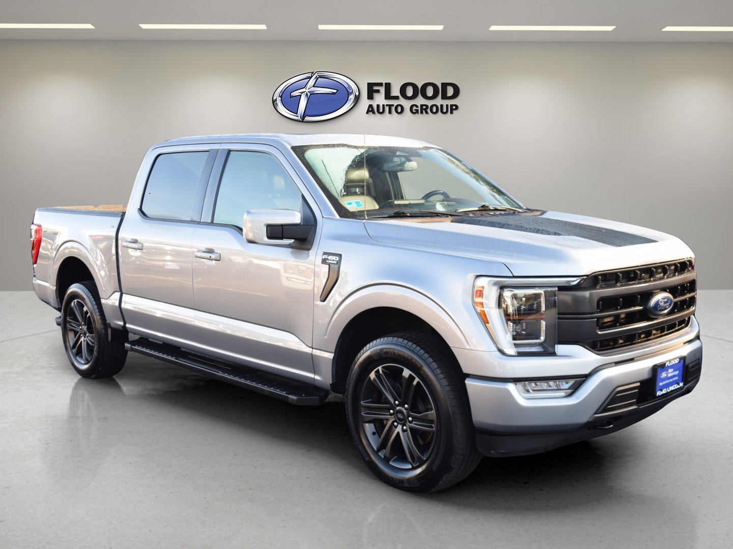 Used 2021 Ford F150 Lariat w/ Equipment Group 502A High AWD/4WD image 1