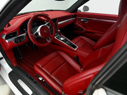Used 2013 Porsche 911 Carrera S RWD image 2