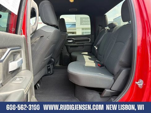 Used 2024 RAM 2500 Big Horn w/ Night Edition AWD/4WD image 24