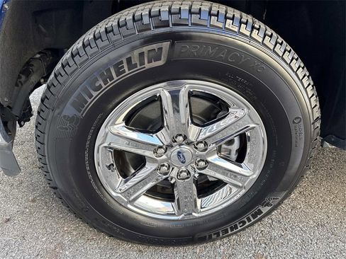 Used 2025 Ford F150 XLT w/ Equipment Group 302A MID image 12