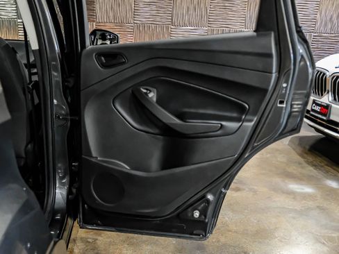 Used 2019 Ford Escape S FWD image 44