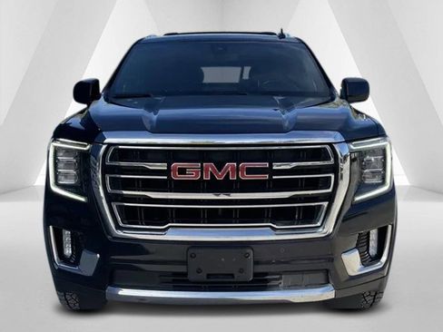 Used 2021 GMC Yukon XL SLT image 2