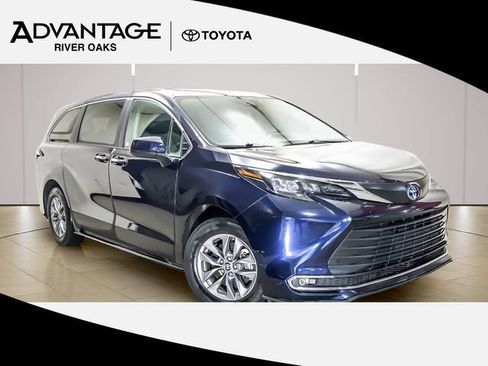 Certified 2024 Toyota Sienna XLE AWD/4WD image 1