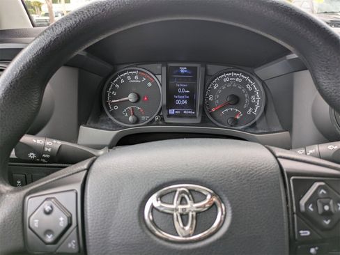 Used 2023 Toyota Tacoma TRD Sport image 30