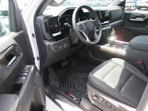 New 2026 Chevrolet Silverado 1500 LT Trail Boss w/ Convenience Package II AWD/4WD image 14