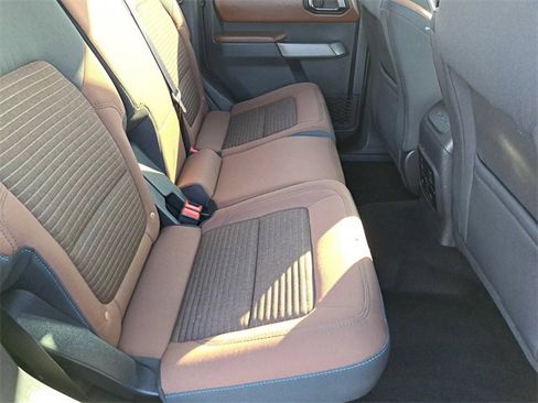 Certified 2023 Ford Bronco Outer Banks w/ Sasquatch Package image 27