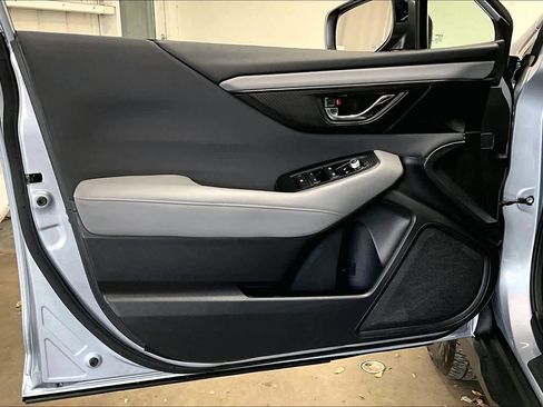 Used 2022 Subaru Outback Premium image 25