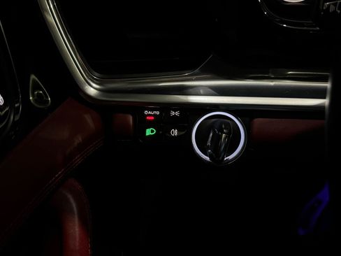 Used 2018 Porsche Panamera image 14