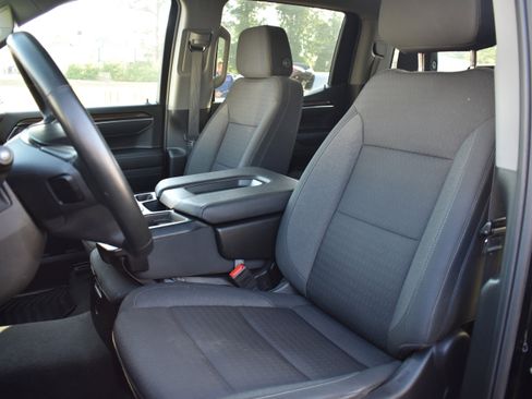Used 2025 Chevrolet Silverado 1500 LT AWD/4WD image 25
