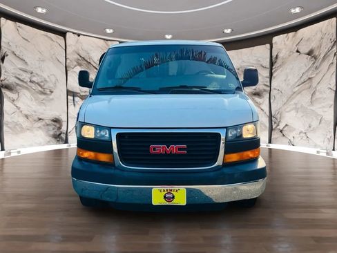 Used 2015 GMC Savana 2500 image 2