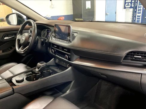 Certified 2023 Nissan Rogue SV w/ SV Premium B Package AWD/4WD image 14