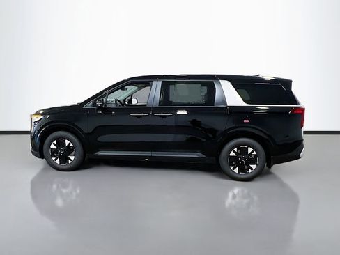 New 2026 Kia Carnival LXS image 4