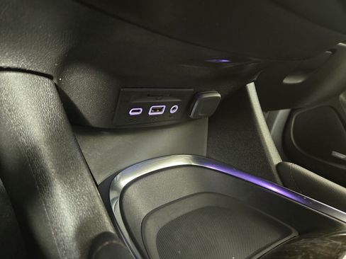 Used 2023 Chevrolet Malibu LT FWD image 29