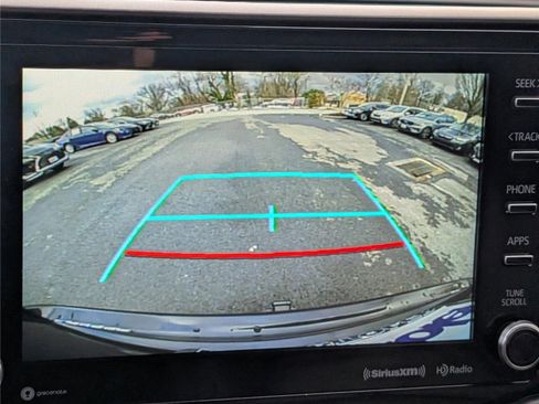 Used 2022 Toyota Highlander XLE image 29