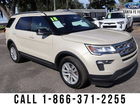 Used 2018 Ford Explorer XLT w/ Equipment Group 202A AWD/4WD image 5