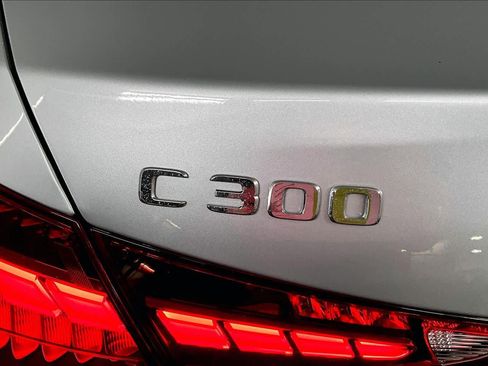 Used 2023 Mercedes-Benz C 300 4MATIC Sedan image 10