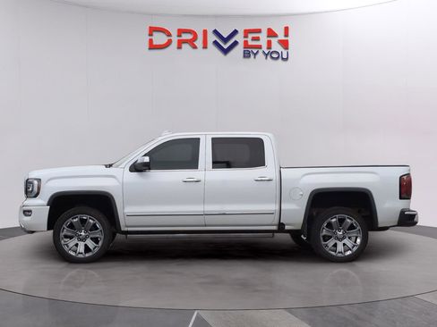 Used 2018 GMC Sierra 1500 Denali w/ Denali Ultimate Package image 2