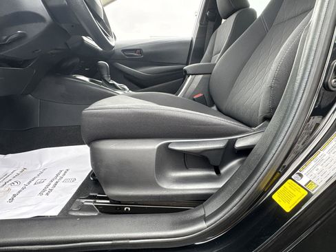 Used 2023 Toyota Corolla LE w/ LE Convenience Package image 18