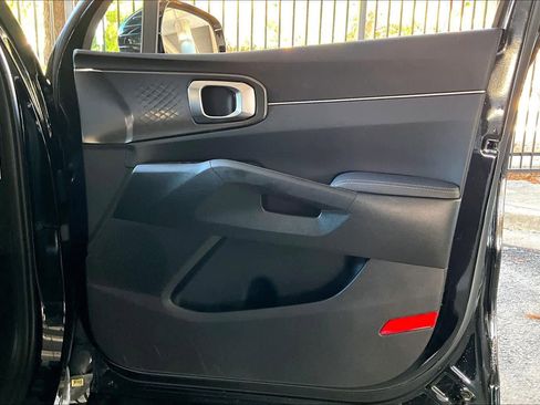 Used 2025 Kia Sorento EX w/ EX Panoramic Sunroof Package image 22